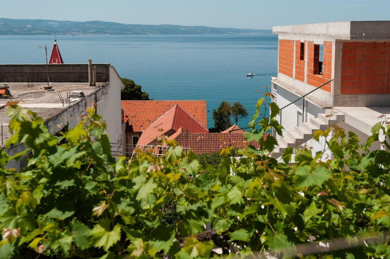 Apartments Antonija Omis Luaran gambar